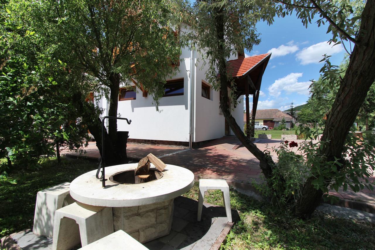 Felso Fogado Bed and Breakfast Felsőtold Εξωτερικό φωτογραφία